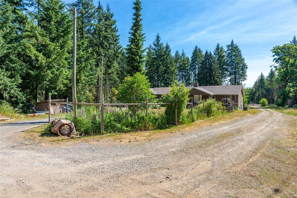 Fourth View of 8598 Island Hwy N, Black Creek, BC, V9N 1H3