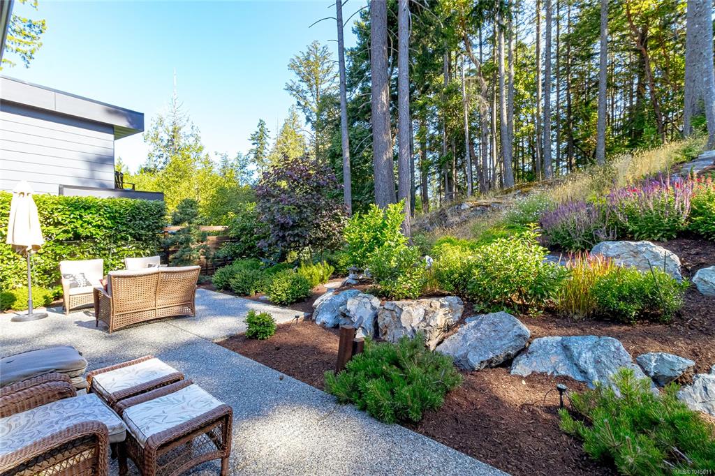 Third View of 3845 Glen Oaks Dr, Nanaimo, BC, V9T 0G8