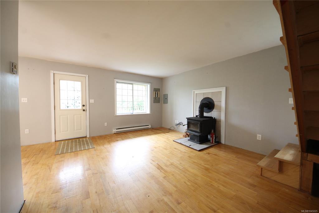 Fourth View of 406 Ferris Rd, Zeballos, BC, V0P 2A0
