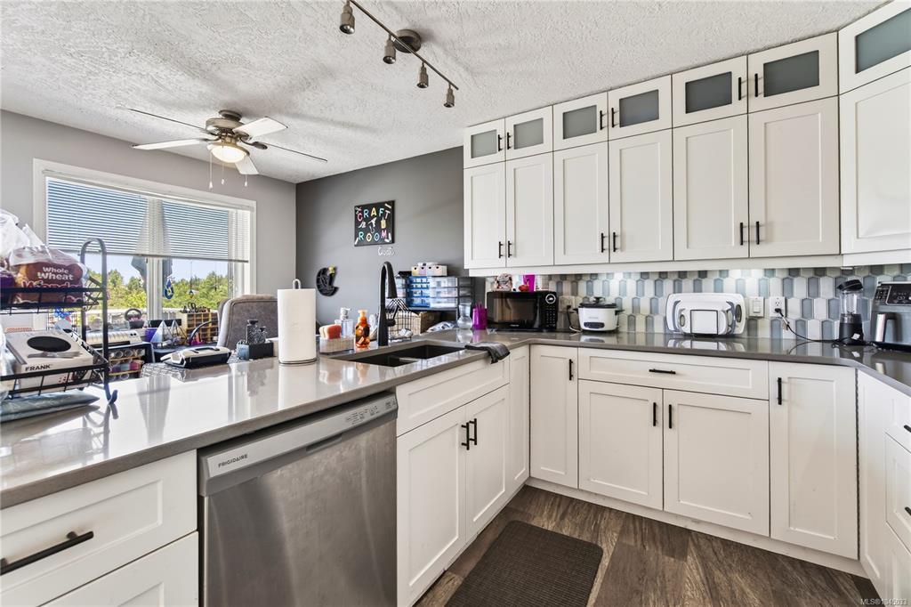 Third View of 4346 Gulfview Dr, Nanaimo, BC, V9T 6K4