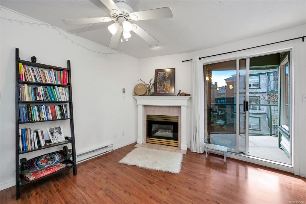 Fourth View of 899 Darwin Ave, Chelsea Green, Saanich, BC, V8X 2X7