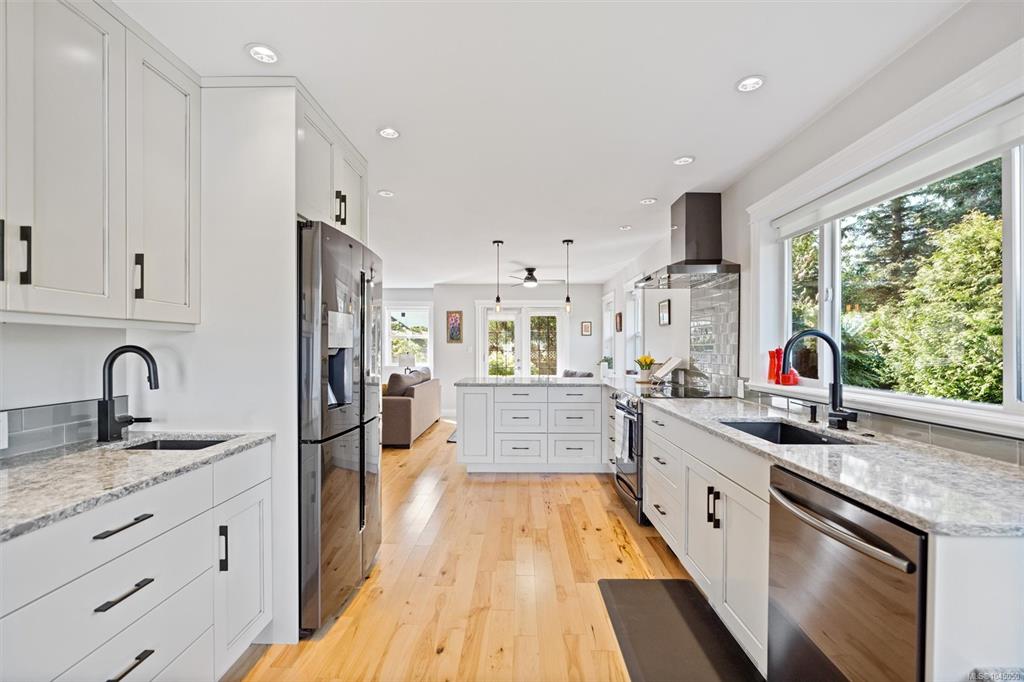Third View of 1645 Narissa Rd, Carmen Grace Court, Sooke, BC, V9Z 1J3