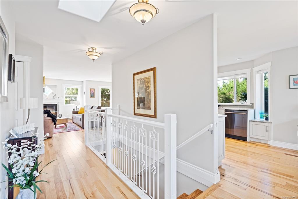 Fifth View of 1645 Narissa Rd, Carmen Grace Court, Sooke, BC, V9Z 1J3