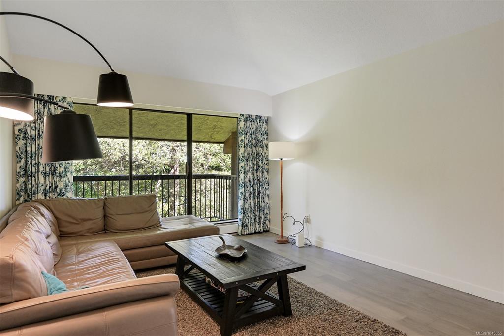 Fourth View of 1009 Mckenzie Ave, Saanich, BC, V8X 4B1