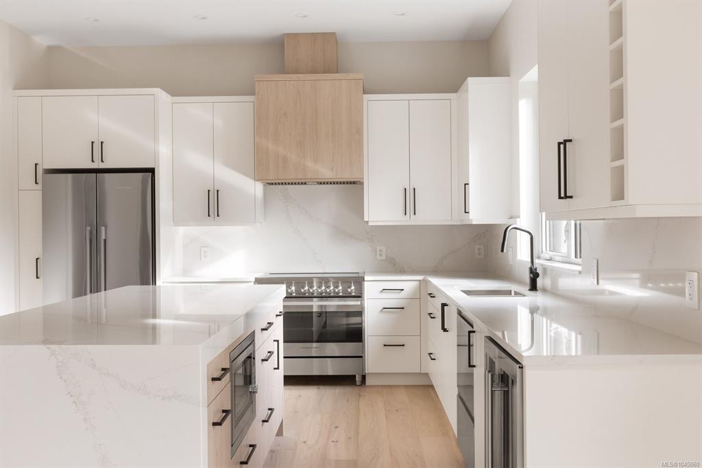 Second View of 2295 Adela Pl, Sidney, BC, V8L 1R2