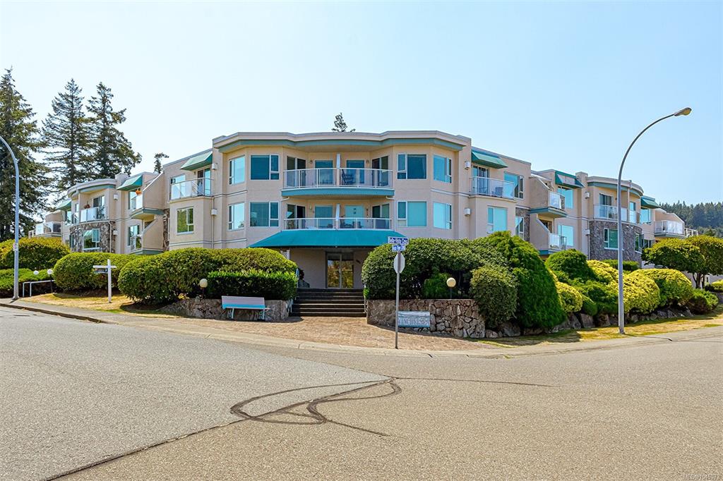 Fourth View of 4965 Vista View Cres, Nanaimo, BC, V9V 1S1
