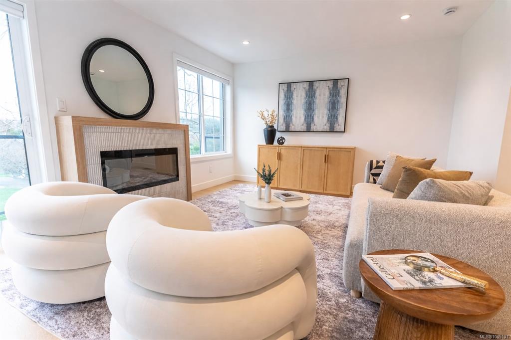 Fifth View of 3907 Cedar Hill Rd, Twelve Cedars, Saanich, BC, V8P 3Z8