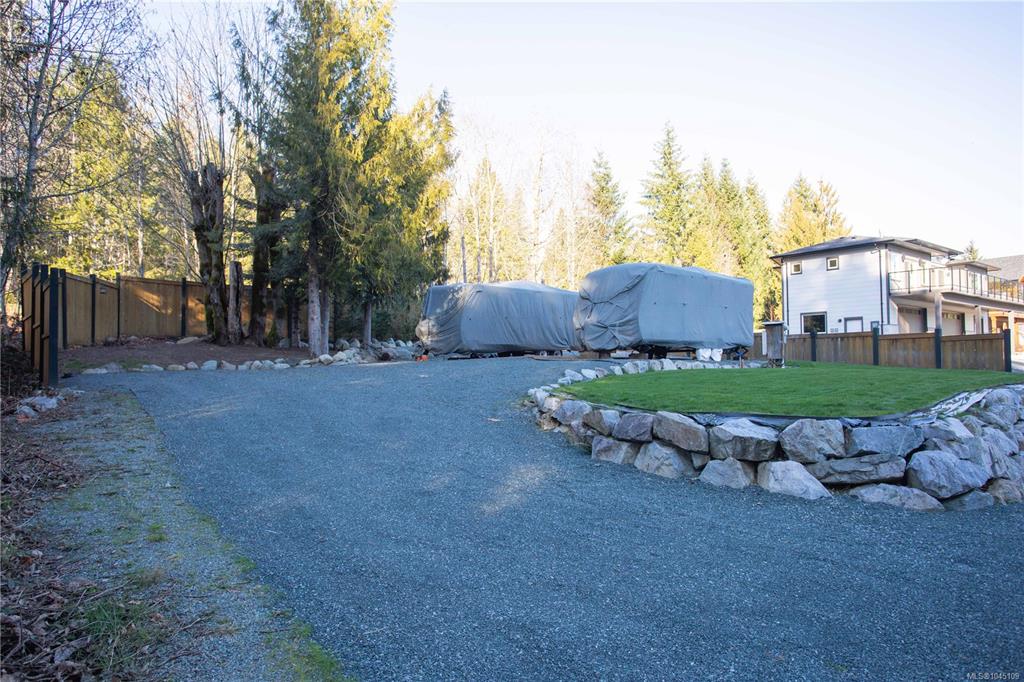 Third View of 10415 Marina Vista Dr, Port Alberni, BC, V9Y 8Z7