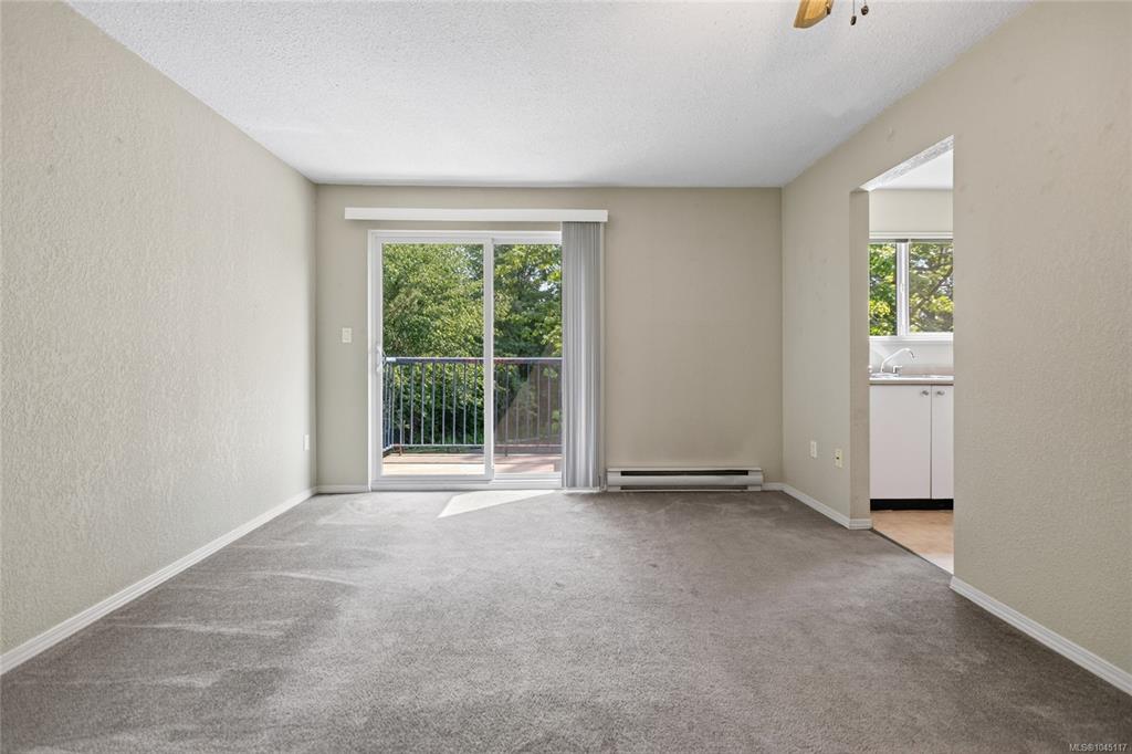 Fifth View of 200 Back Rd, Hollyridge Manor, Courtenay, BC, V9N 3W6