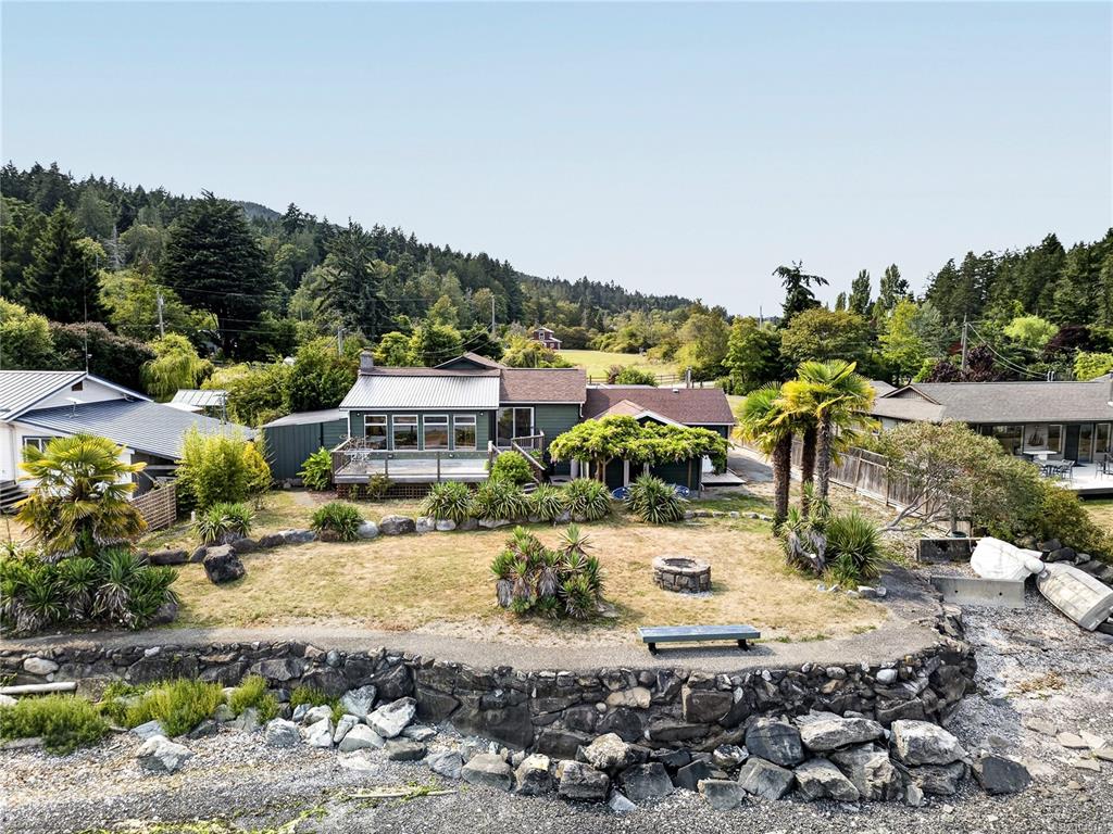 Second View of 287 Price Rd, Salt Spring, BC, V8K 2E9