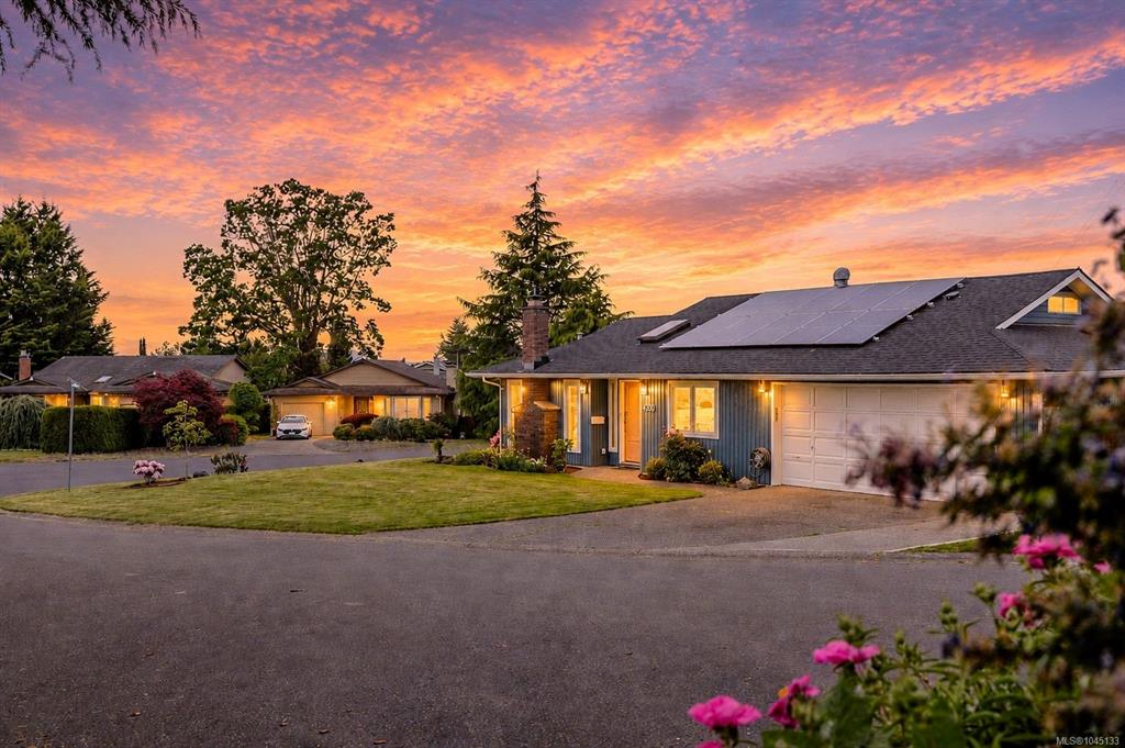Third View of 4200 Leaf Hill Green, Saanich, BC, V8X 4X8