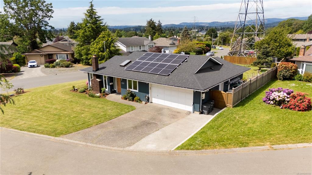 Fourth View of 4200 Leaf Hill Green, Saanich, BC, V8X 4X8