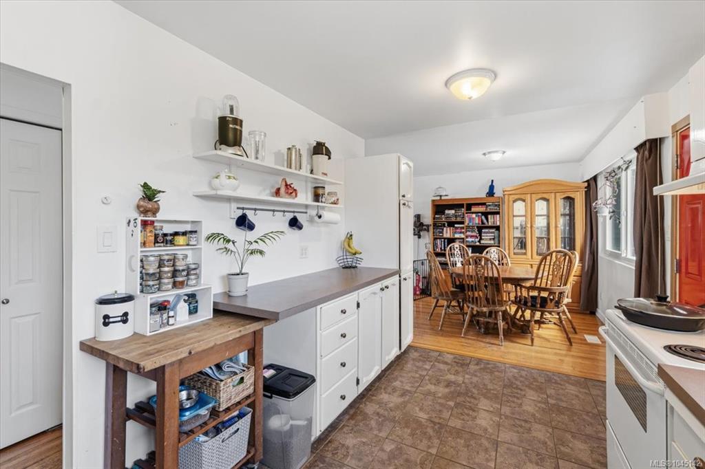 Fifth View of 448 Lenhart Ave, Nanaimo, BC, V9S 4X3
