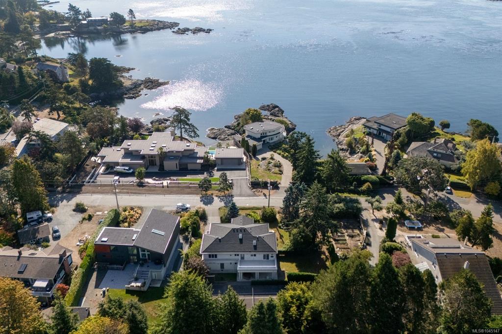 Third View of 2980 Sea View Rd, Saanich, BC, V8N 1L1