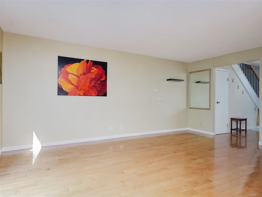 Fourth View of 1701 Mckenzie Ave, Cedarwood, Saanich, BC, V8N 1A6