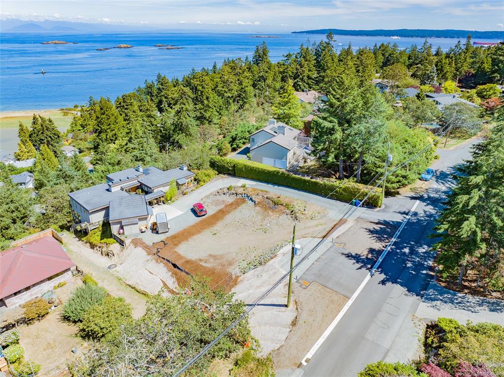 Fourth View of 3592 Oakridge Dr, Nanaimo, BC, V9T 1M4