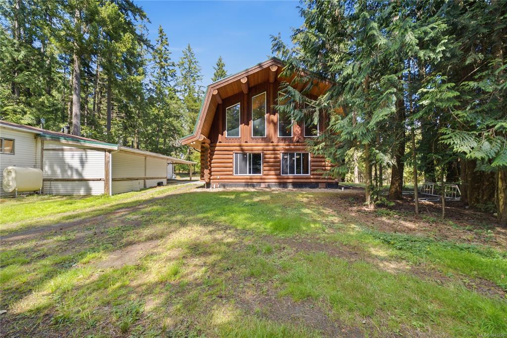 Fourth View of 700 Fern Rd E, Qualicum Beach, BC, V9K 1M4