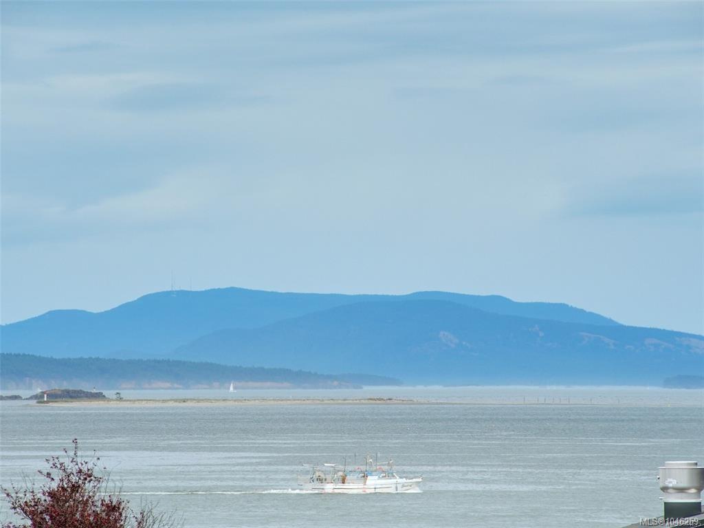 Fifth View of 9851 Second St, Port Sidney, Sidney, BC, V8L 3C7