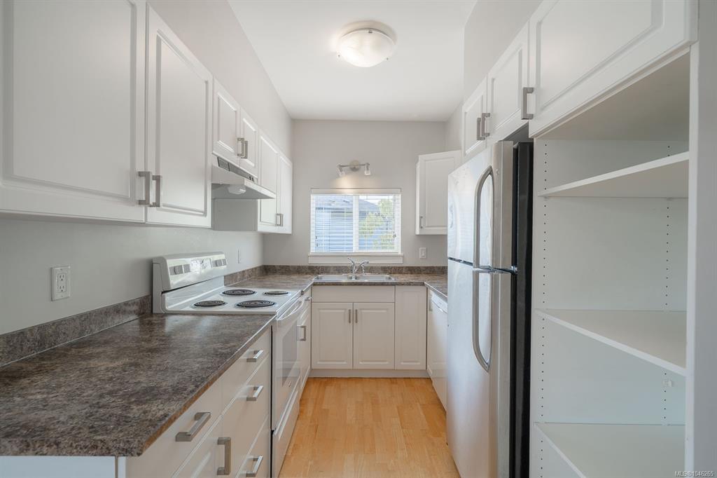 Fourth View of 121 Harewood Rd, Nanaimo, BC, V9R 2Y7