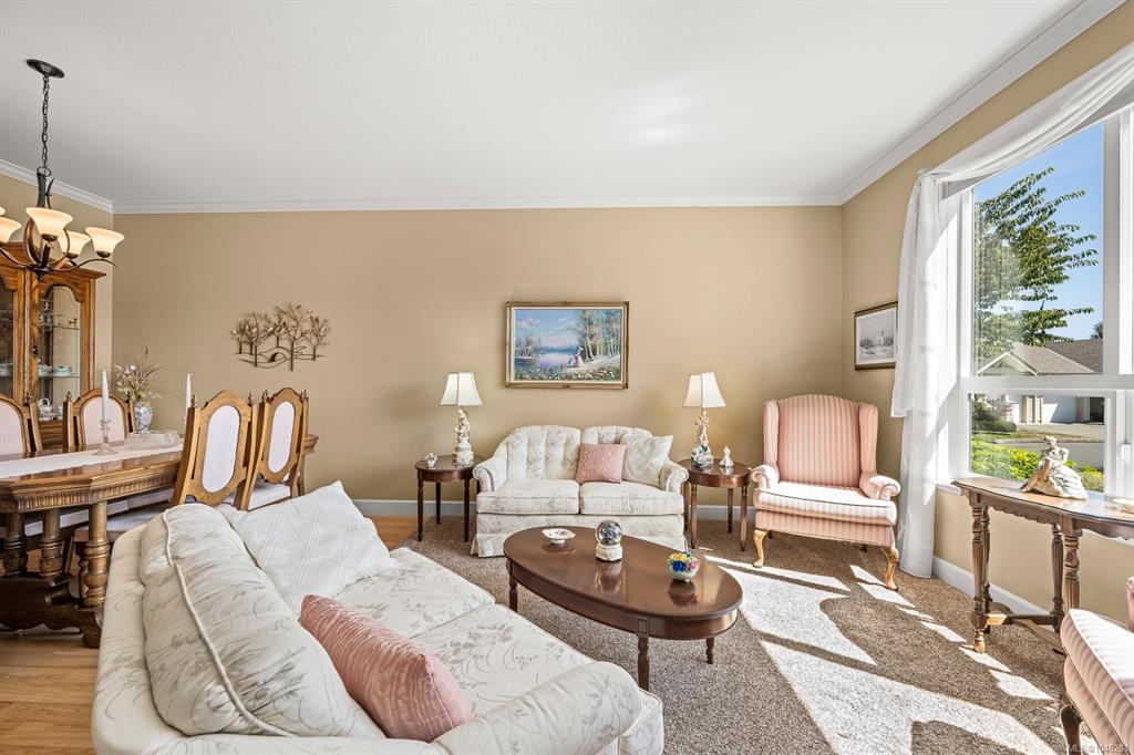 Fifth View of 730 Aspen Rd, Comox, BC, V9M 3Y4