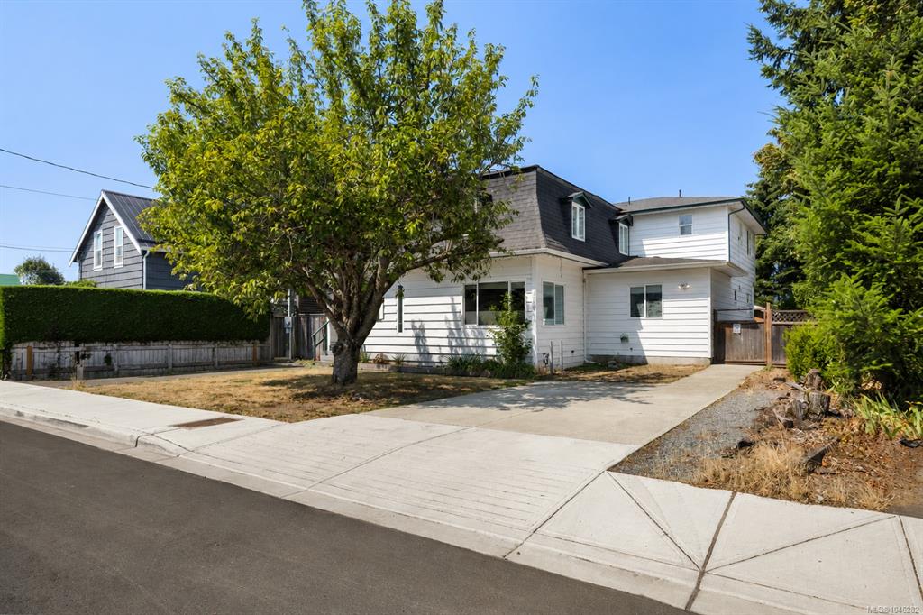 Third View of 739 Marchmont Rd, Duncan, BC, V9L 2L9