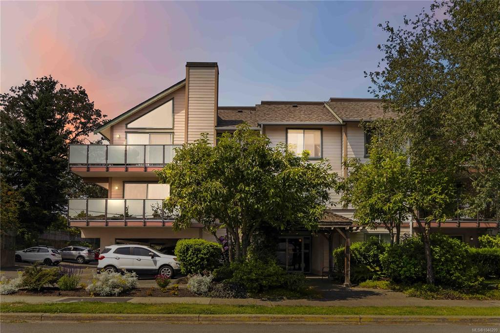 3724 Harriet Rd, 1046299, BC,