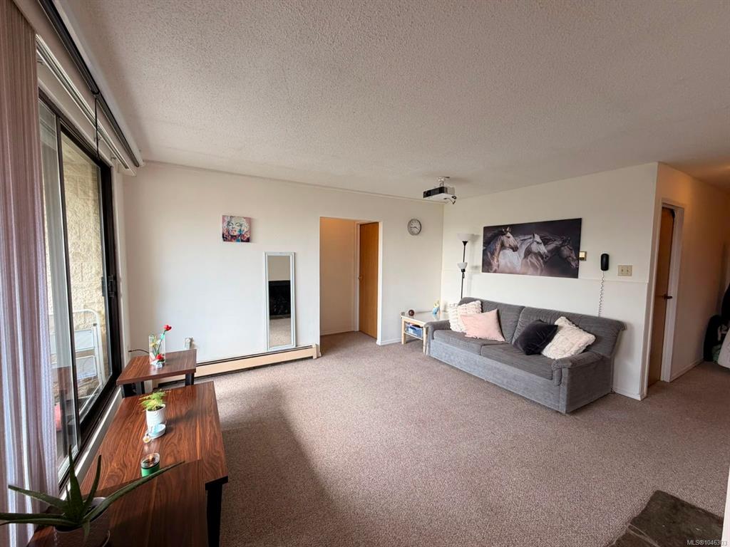 Third View of 1745 Leighton Rd, Harrington House, Victoria, BC, V8R 6R6
