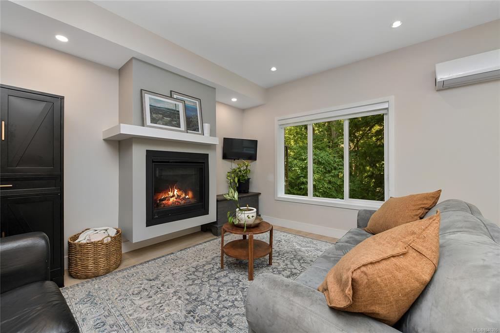 Third View of 937 Echo Valley Pl, Gardner Creek, Langford, BC, V9B 0Y2