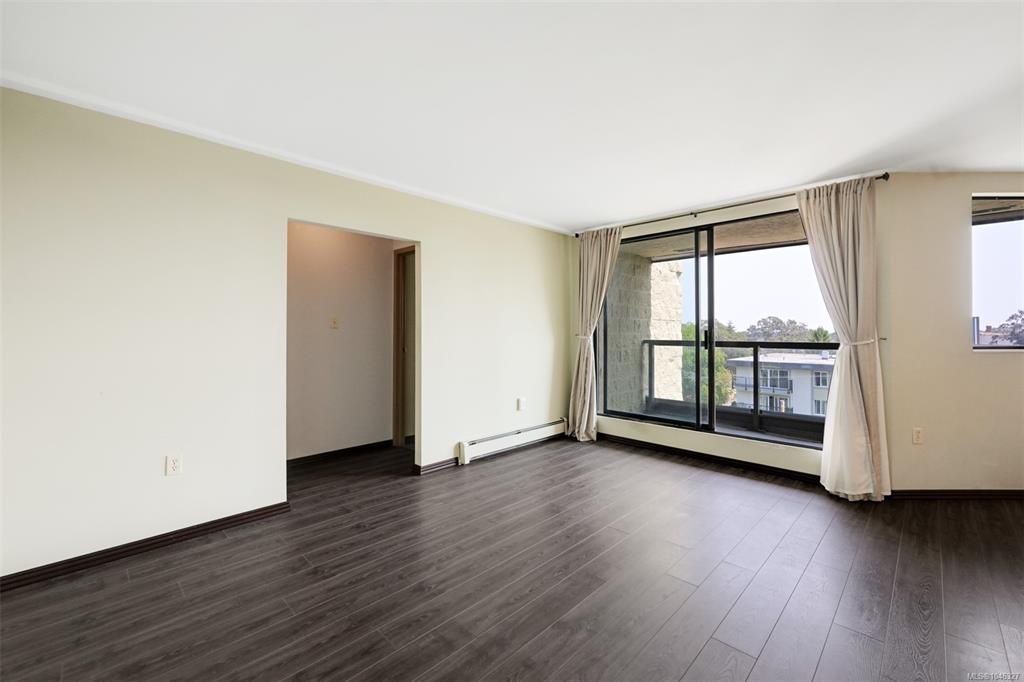 Fifth View of 1745 Leighton Rd, Harrington House, Victoria, BC, V8R 6R6