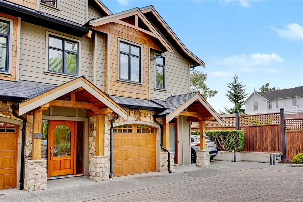 2622 Shelbourne St, 1046328, BC,
