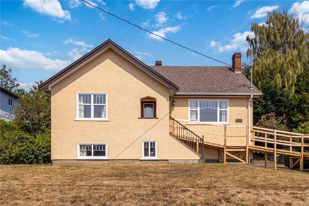 Third View of 3441 Lovat Ave, Saanich, BC, V8X 1T8
