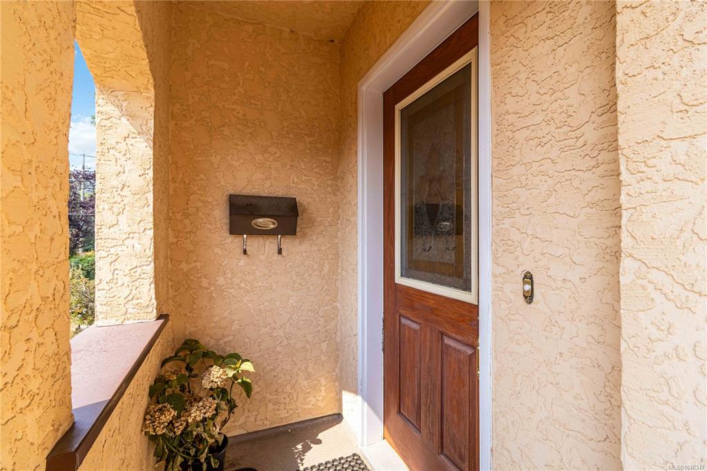 Fourth View of 3441 Lovat Ave, Saanich, BC, V8X 1T8