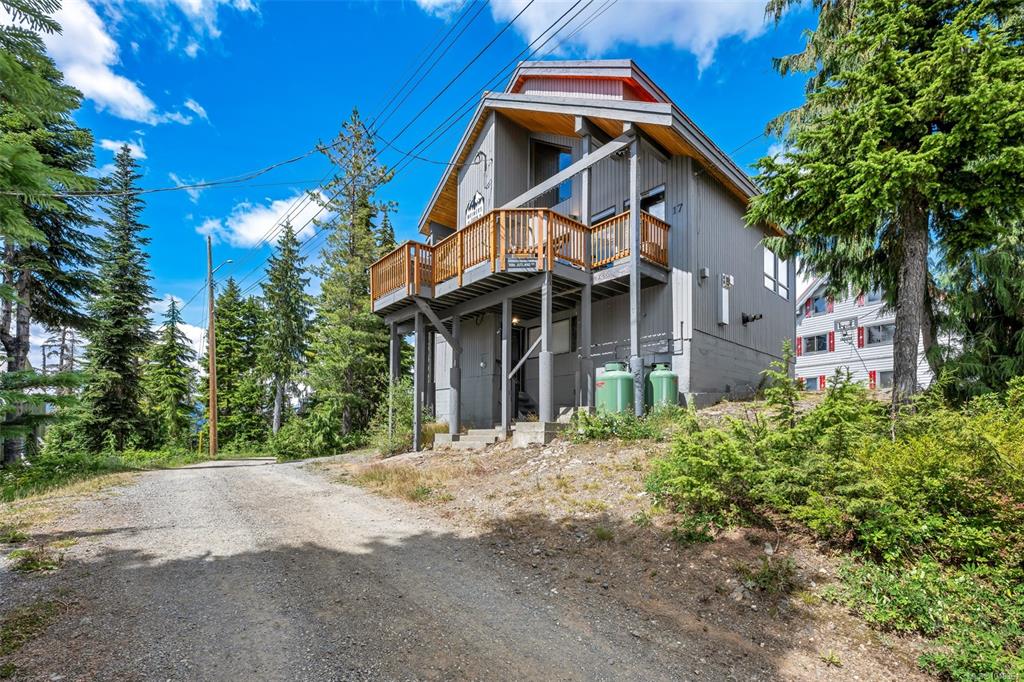 Fourth View of 886 Jutland Terr, Courtenay, BC, V9J 1L0
