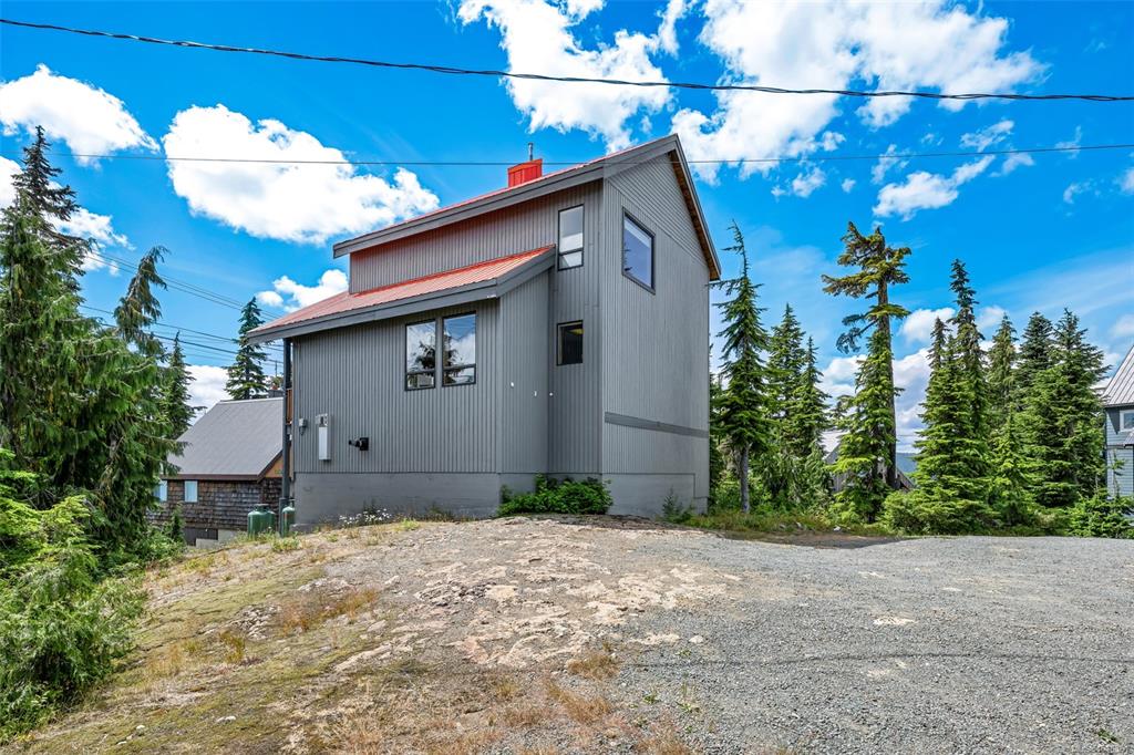 Fifth View of 886 Jutland Terr, Courtenay, BC, V9J 1L0