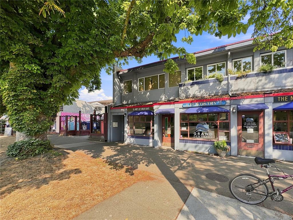 Fifth View of 313 Cook St, Victoria, BC, V8V 3X5