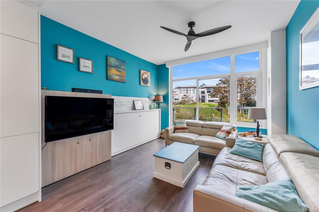 Fifth View of 70 Saghalie Rd, Victoria, BC, V9A 0G9