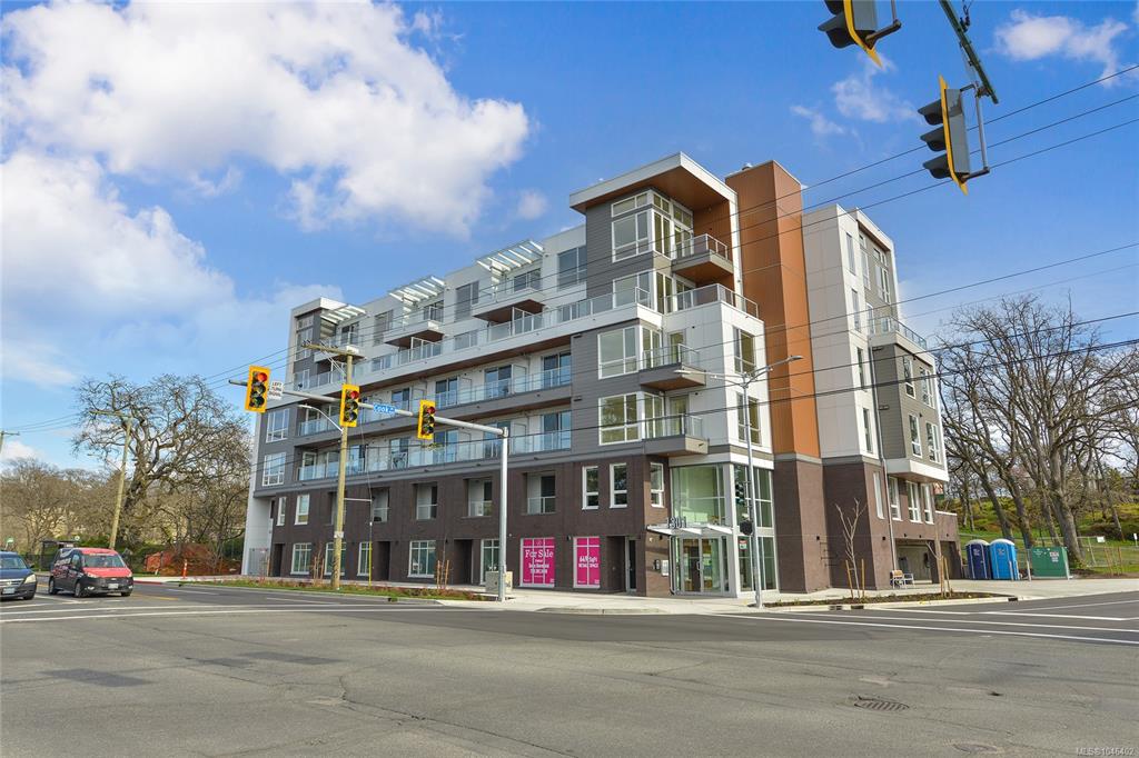Second View of 1301 Hillside Ave, Sparrow, Victoria, BC, V8T 2B3