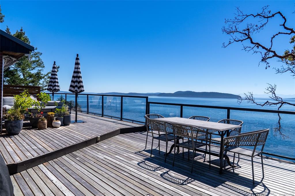 Third View of 7918 Swanson View Dr, Pender Island, BC, V0N 2M2