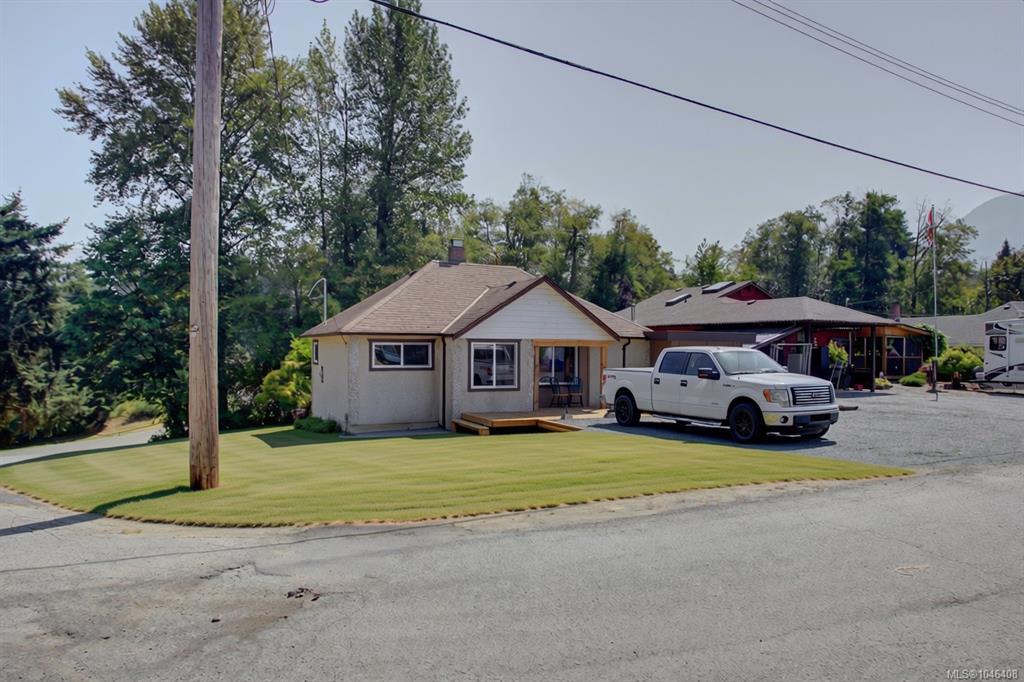 Fourth View of 26 Stevens Cres, Lake Cowichan, BC, V0R 2G0