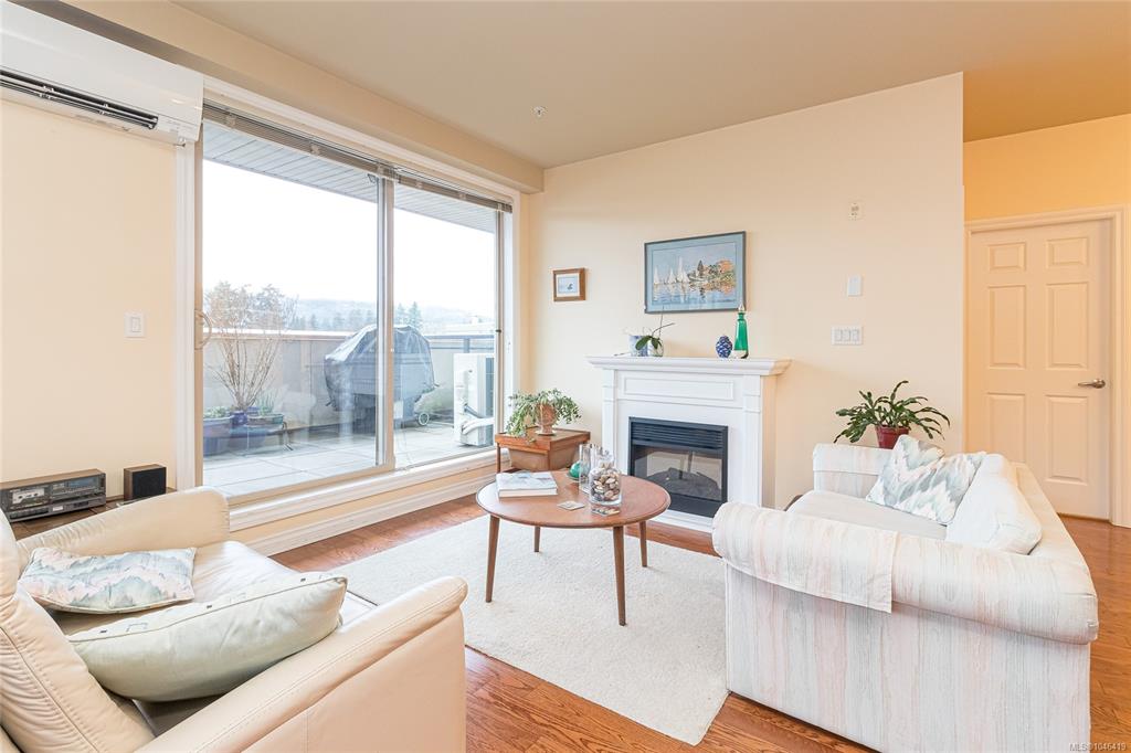 Third View of 866 Goldstream Ave, Langford, BC, V9B 0J3