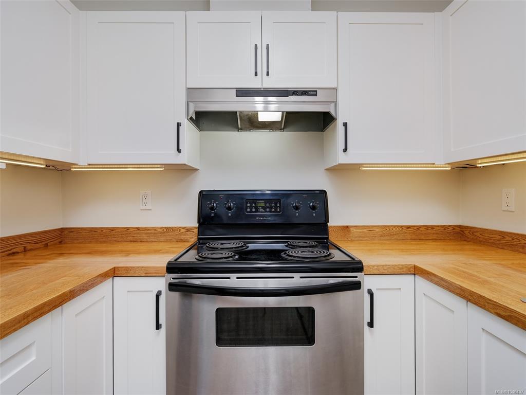 Fourth View of 689 Bay St, Victoria, BC, V8T 5H9