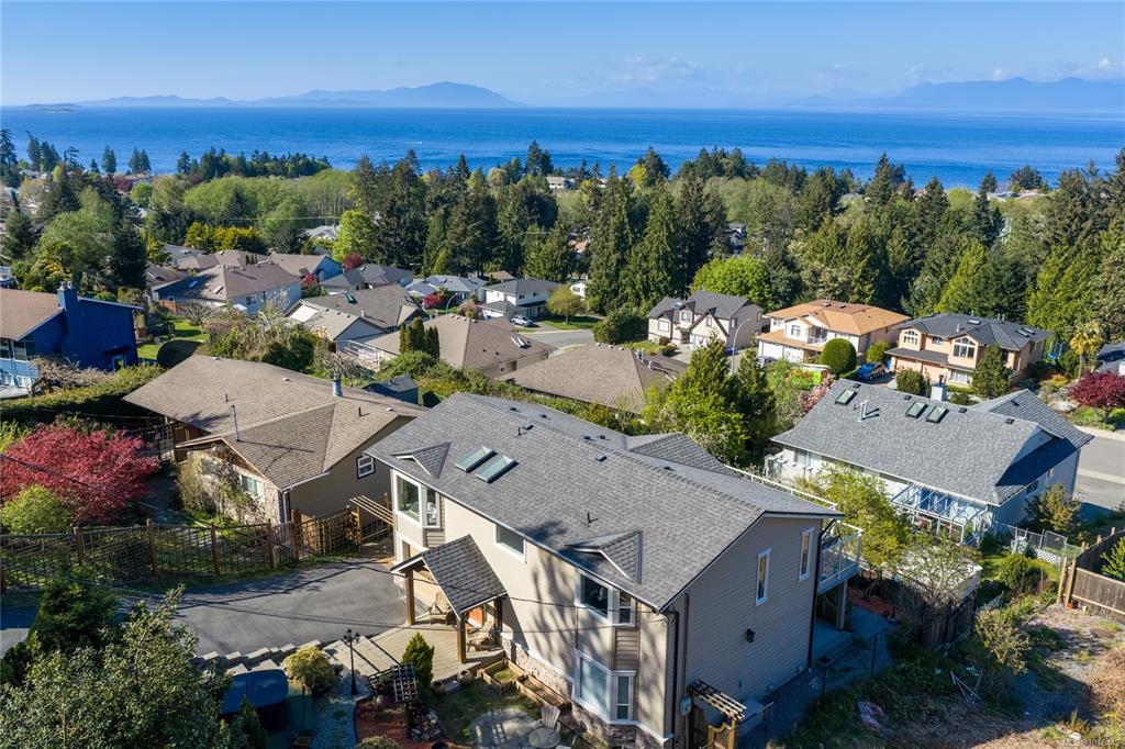 5170 Laguna Way, 1046442, BC,