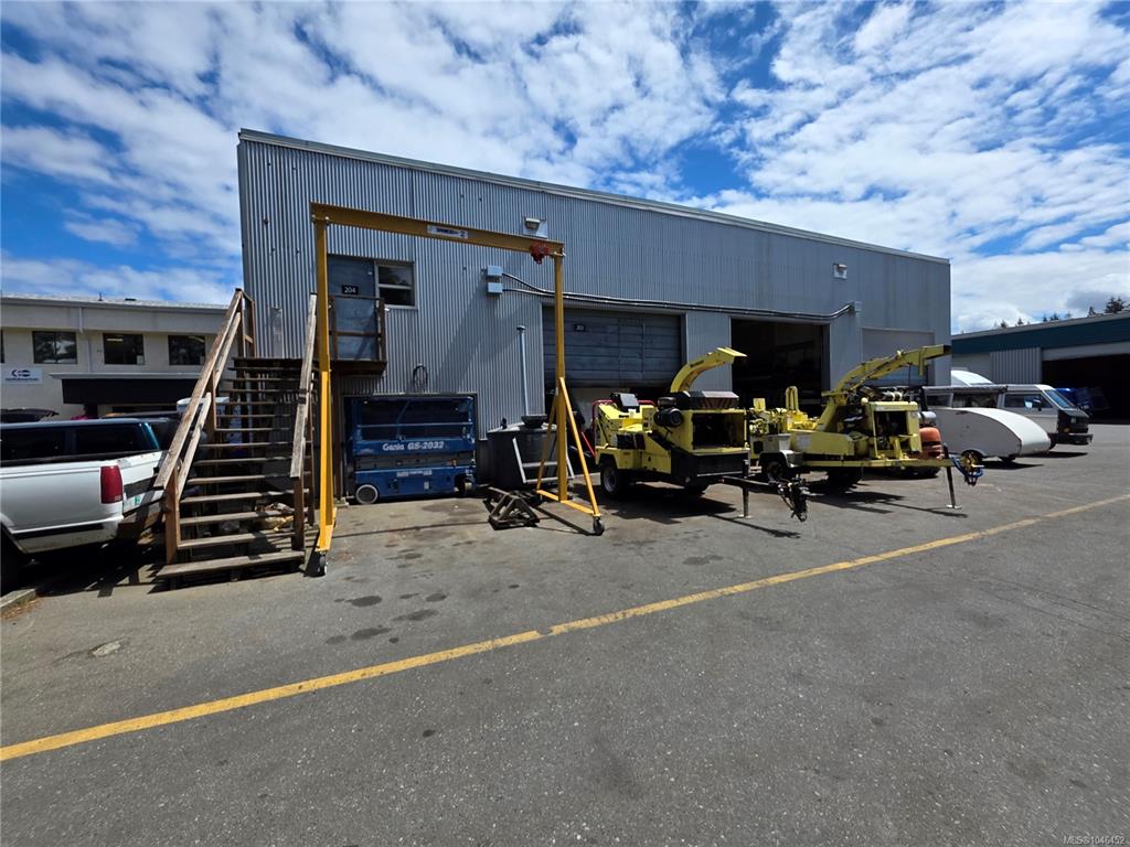 Second View of 1779 Sean Hts, Central Saanich, BC, V8M 1X6