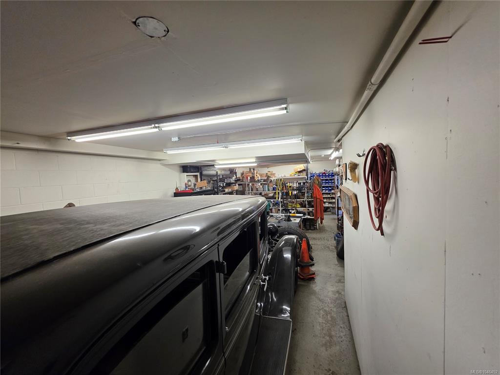 Fifth View of 1779 Sean Hts, Central Saanich, BC, V8M 1X6