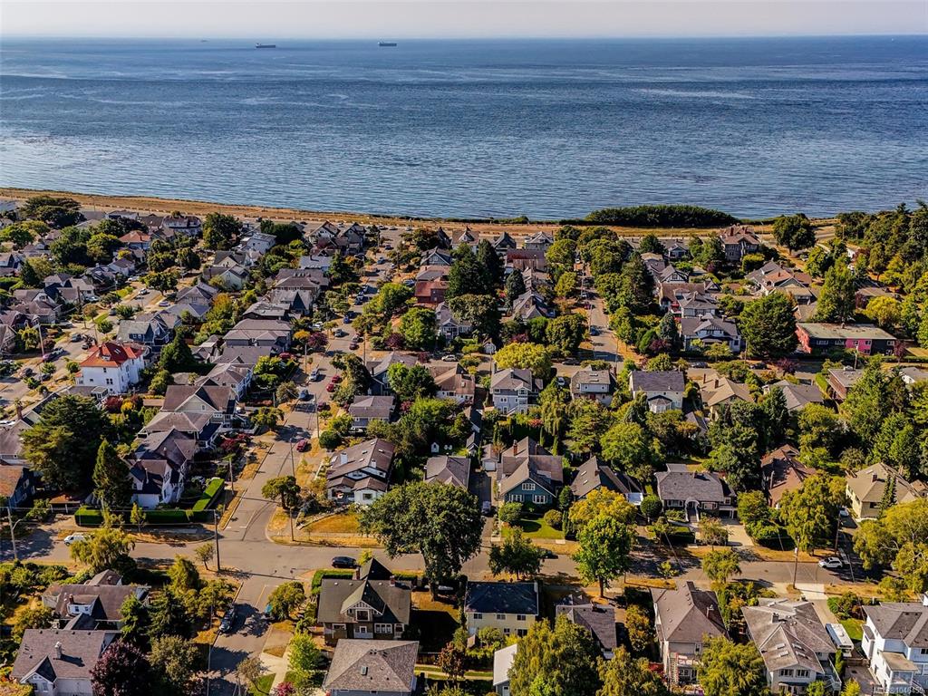 Fourth View of 1146 Faithful St, Victoria, BC, V8V 2R4