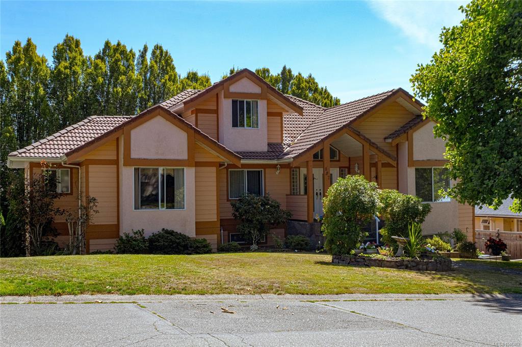 897 Maltwood Terr, 1046462, BC,