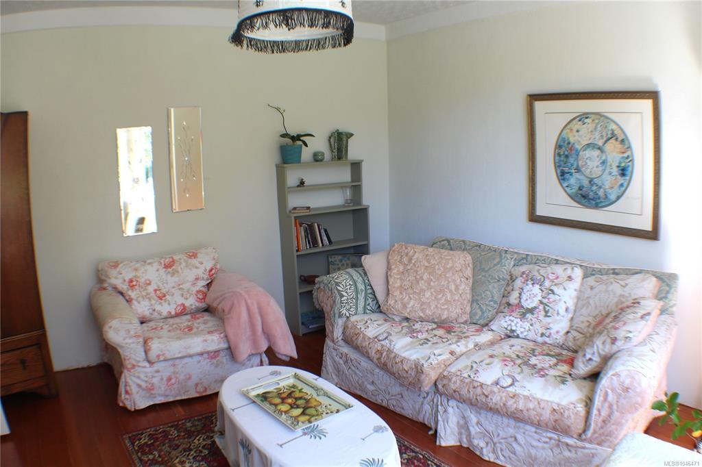 Fourth View of 1404 Taunton St, Victoria, BC, V8R 1W9