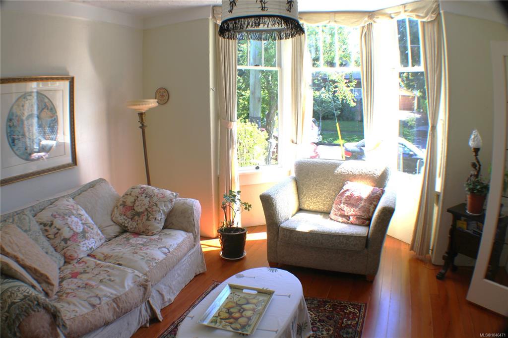Fifth View of 1404 Taunton St, Victoria, BC, V8R 1W9