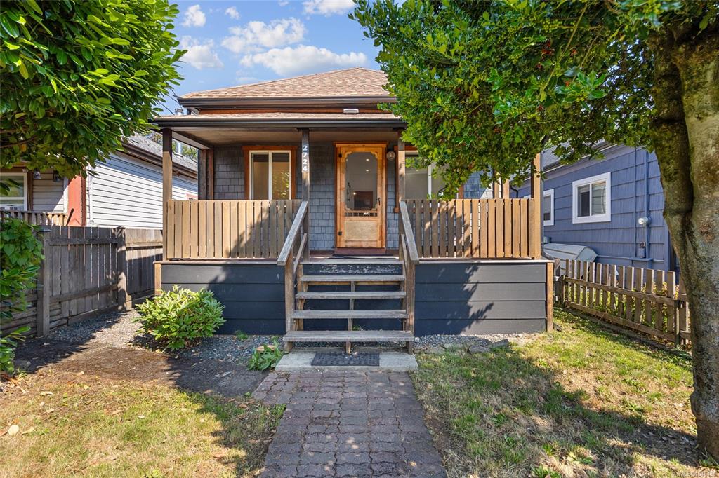2724 Penrith Ave, 1046498, BC,