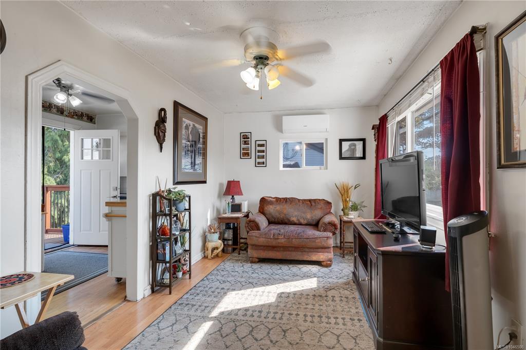 Fifth View of 157 View St, Nanaimo, BC, V9R 4N5